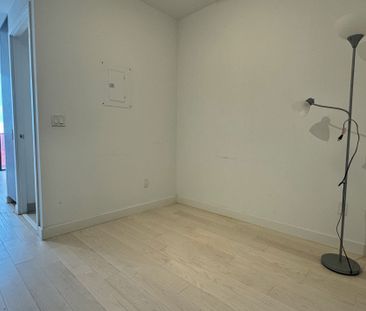 For Lease - 215 Queen Street Unit# 2502, Toronto, Ontario - Photo 2