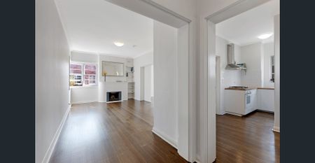 Charming large Art Deco Apartment - Photo 5