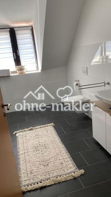 3-Zimmer-Dachgeschosswohnung mit großer Wohnküche in ruhiger Lage - Foto 1