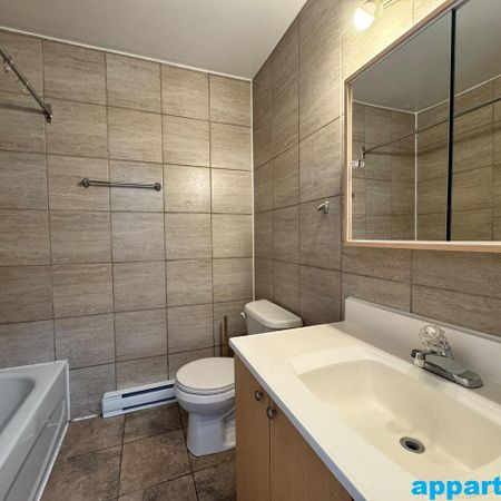 Montréal – Pointe-aux-Trembles – Appartement 4 1/2 à louer - Photo 4