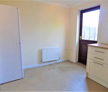 2 bedroom terraced house to rent - Photo 1