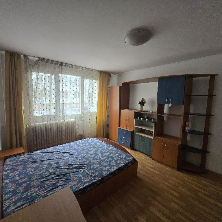Ofer spre inchiriere garsoniera soseaua Giurgiului - Fotografie 1