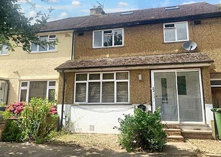3 bedroom terraced house to rent - Photo 4