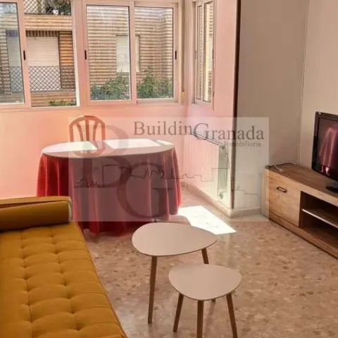 Piso en alquiler en Figares-San Antón - Foto 1