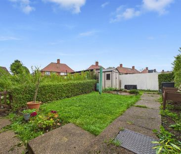 3 bedroom Terraced House to rent - Photo 2