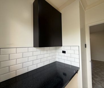 4 BEDROOM, 2 BATHROOM FAMILY HOME IN BURDELL - Photo 1