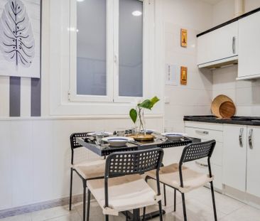 Great and bright room in Plaza Mayor - Photo 2