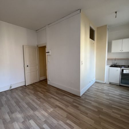 Location Appartement 2 pièces 40m² CLERMONT FERRAND 63000 - Photo 3