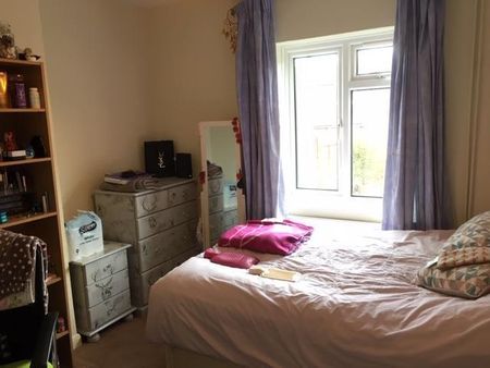 Manton Road, Brighton - Photo 4