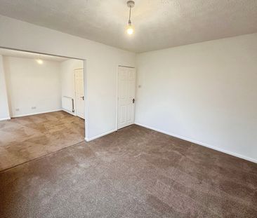 Vulcan Drive, Lincoln, Scampton - Photo 2