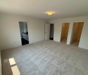 For Lease - 36 Port Crescent, Welland, Ontario - Photo 2