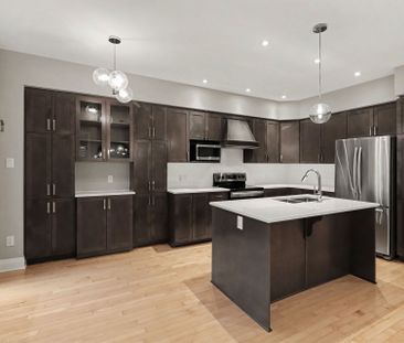 For Lease - 208 Butterfly Walk, Orleans - Convent Glen and Area, On... - Photo 4