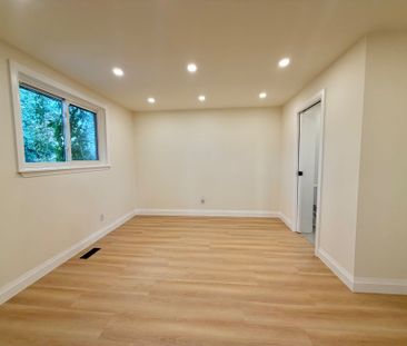 For Lease - 1329 Belair Crescent Unit# (Rear), Oshawa, Ontario - Photo 4