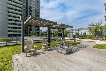For Lease - 65 Oneida Crescent Unit# 603, Richmond Hill, Ontario - Photo 3