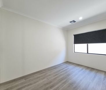 Low-Maintenance Family Home - Photo 6