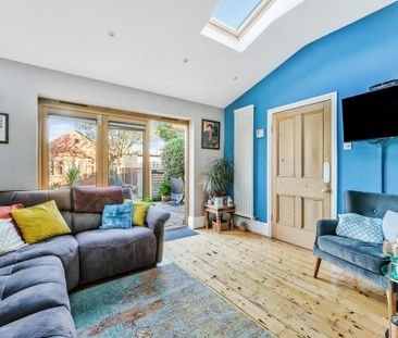 3 bedroom terraced house to rent - Photo 2