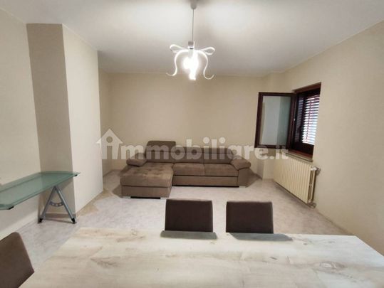 Trilocale via Rinaldo d'Aquino 1, Montella - Photo 1