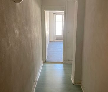 Location Appartement 2 pièces 45m² LA FERTE GAUCHER 77320 - Photo 4
