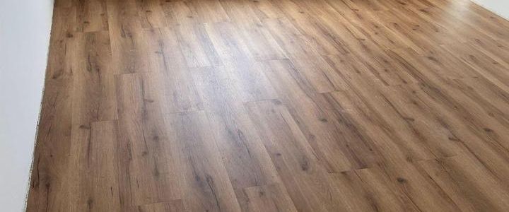 Kernsaniert & mit Seeblick – moderne 3-Zimmer-Wohnung in Salzgitter-Lebenstedt - Photo 1