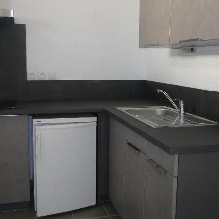 Location Appartement 1 pièce 23m² CLERMONT FERRAND 63000 - Photo 2