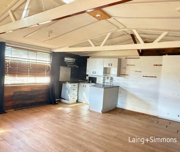 Spacious three-bedroom family home with separate retreat - Photo 5