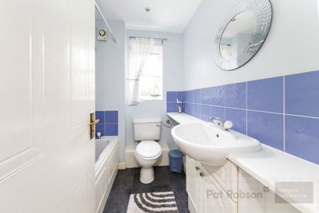 Belvedere Gardens, Newcastle upon Tyne - Photo 2