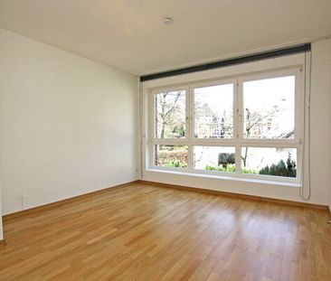 Ruhiges Wohnen mit Kamin in zentraler Lage - Photo 2