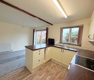 Gorsemoor Road, Heath Hayes, WS12, Cannock - Photo 2