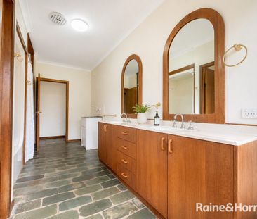 Country Living - Photo 5