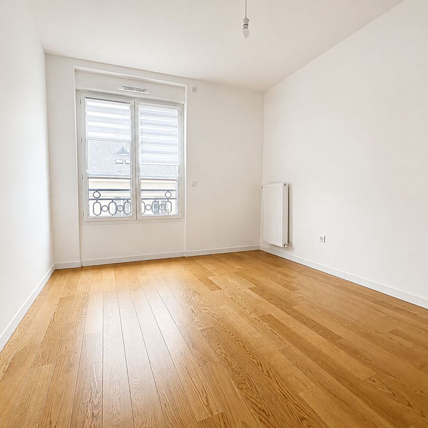 LE PLESSIS ROBINSON/Coeur de Ville – Appartement 4 pièces 79.33 m² + terrasse de 14,89 m² - Photo 1