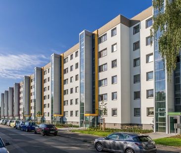 3-Raum-Wohnung mit Balkon und Aufzug! - Foto 1