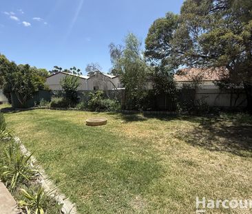 Family Home - Photo 2