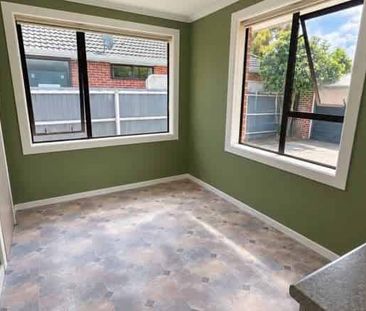 UPPER RICCARTON - 2 BEDROOM, 1 BATHROOM, HEATPUMP - Photo 5