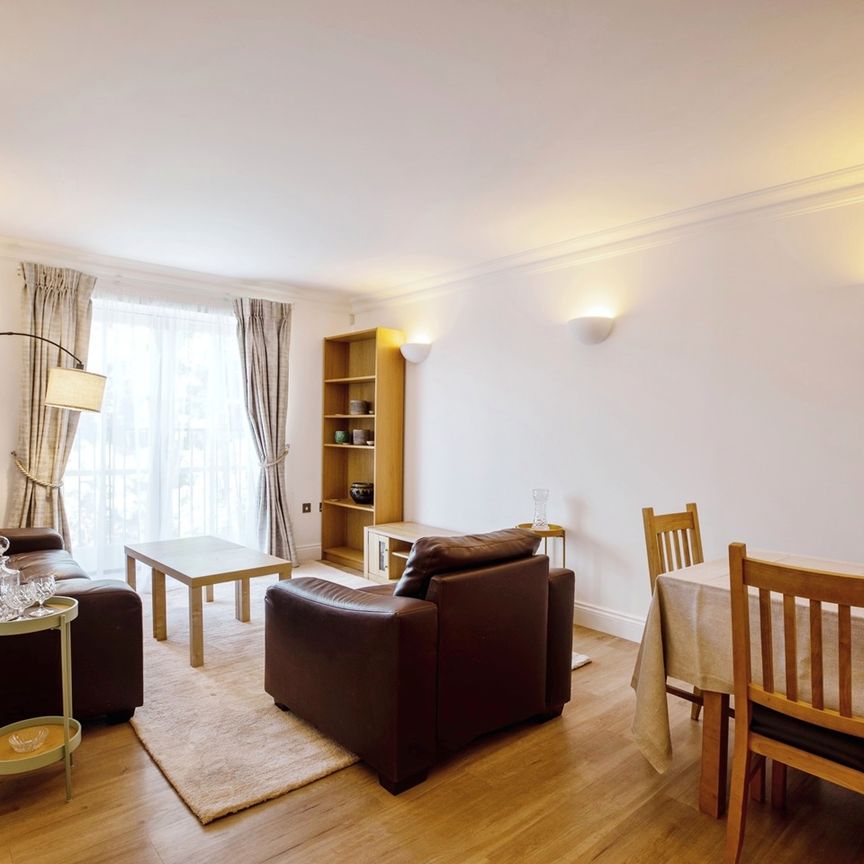 2 Bed Flat, Lordship Lane, SE22 - Photo 1