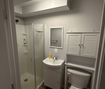 For Lease - 2 PASS Court, Barrie, Ontario - Photo 6