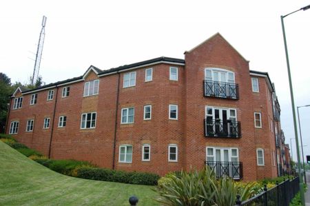 2 bed Ground Floor Flat for rent - Photo 5