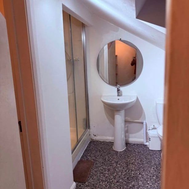 Room in a Shared House, Danescombe, SE12 - Photo 1