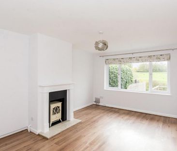 2 bedroom semi-detached bungalow to rent - Photo 1