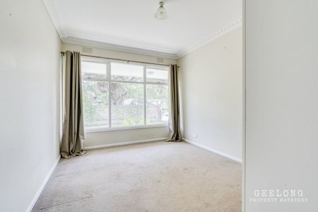 57 James St Belmont - Photo 2