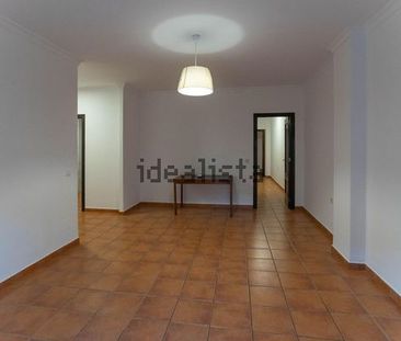 Alquiler de piso en Centro - Photo 2