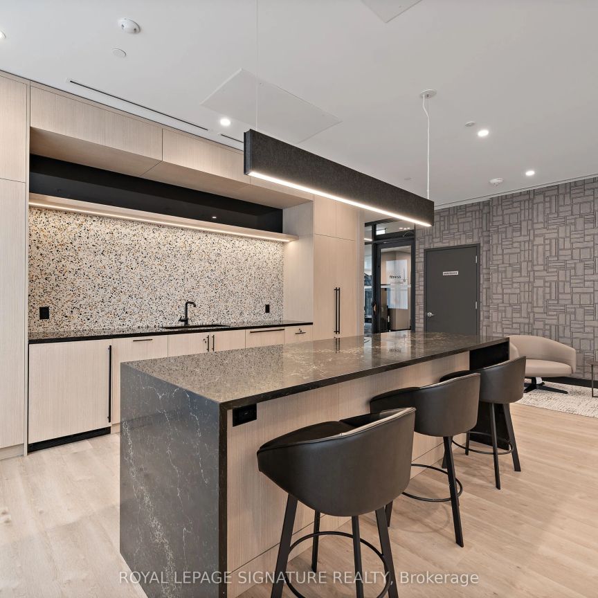 664 Spadina Avenue #901 - Photo 1