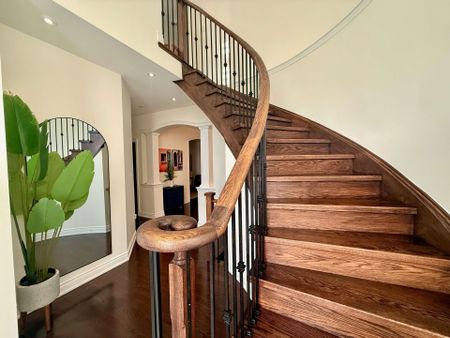 For Lease - 37 Prairie Creek Crescent, Brampton, Ontario - Photo 2