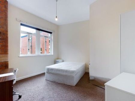 Derby Street, Ormskirk - Photo 3