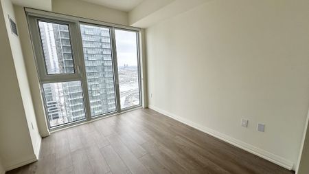 For Lease - 9000 Jane Street Unit# 1815, Vaughan, Ontario - Photo 5