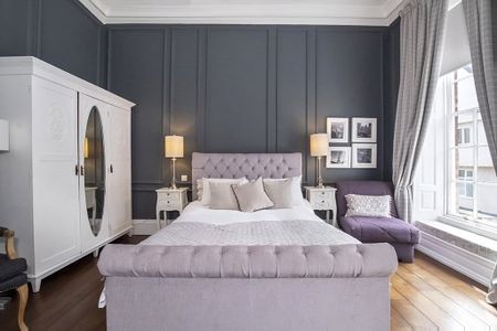 Luxurious and spacious 2 bedroom apartment in the heart of York City Centre with stunning views of York Minster - Photo 4