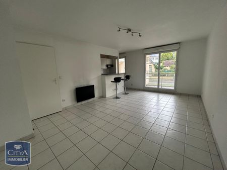 Location Appartement 2 pièces 46m² LE TRAIT 76580 - Photo 3
