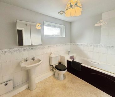 4 bedroom house to rent - Photo 2