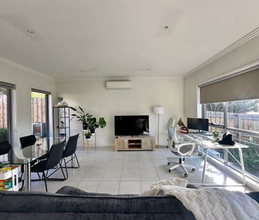 Strathmore - Photo 3