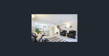 Two Bedroom Townhouse - Photo 4