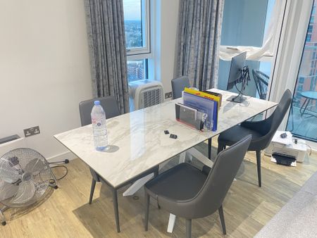 Gladwin Tower, SW8, London - Photo 3